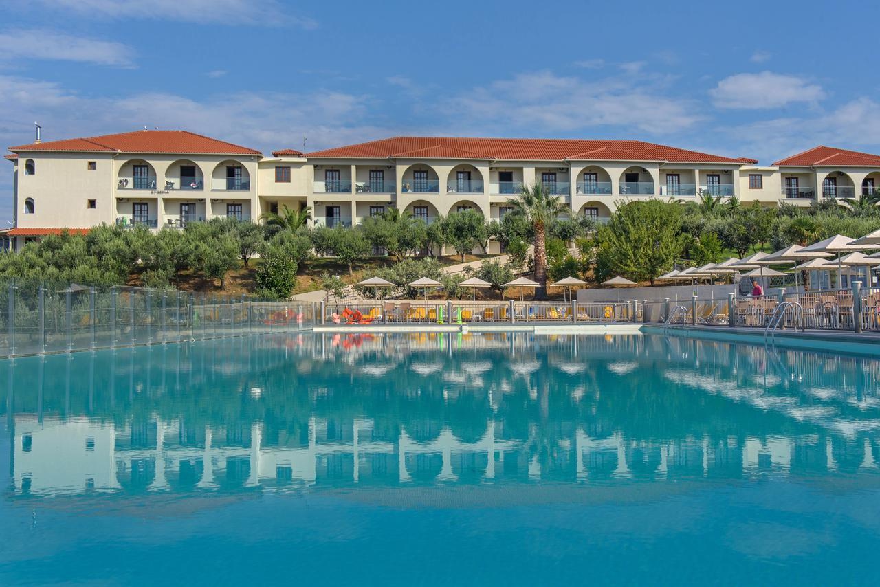 אואוראנואופולי Akrathos Beach Hotel מראה חיצוני תמונה